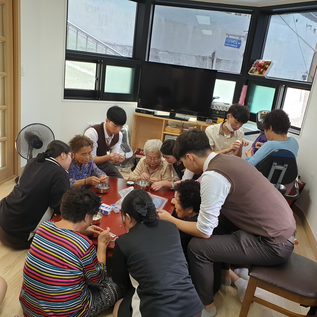 9�� ���۵帲 Ȱ��