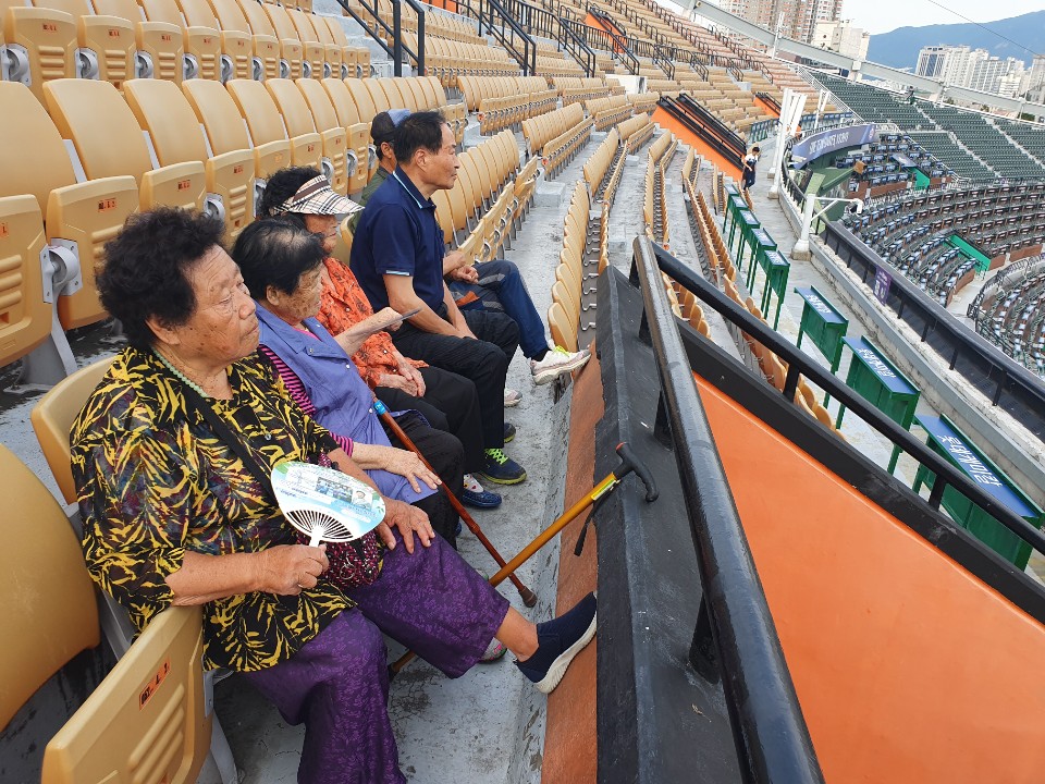 õ���� �ٶ�, ���� �ٶ� <�߱�����>