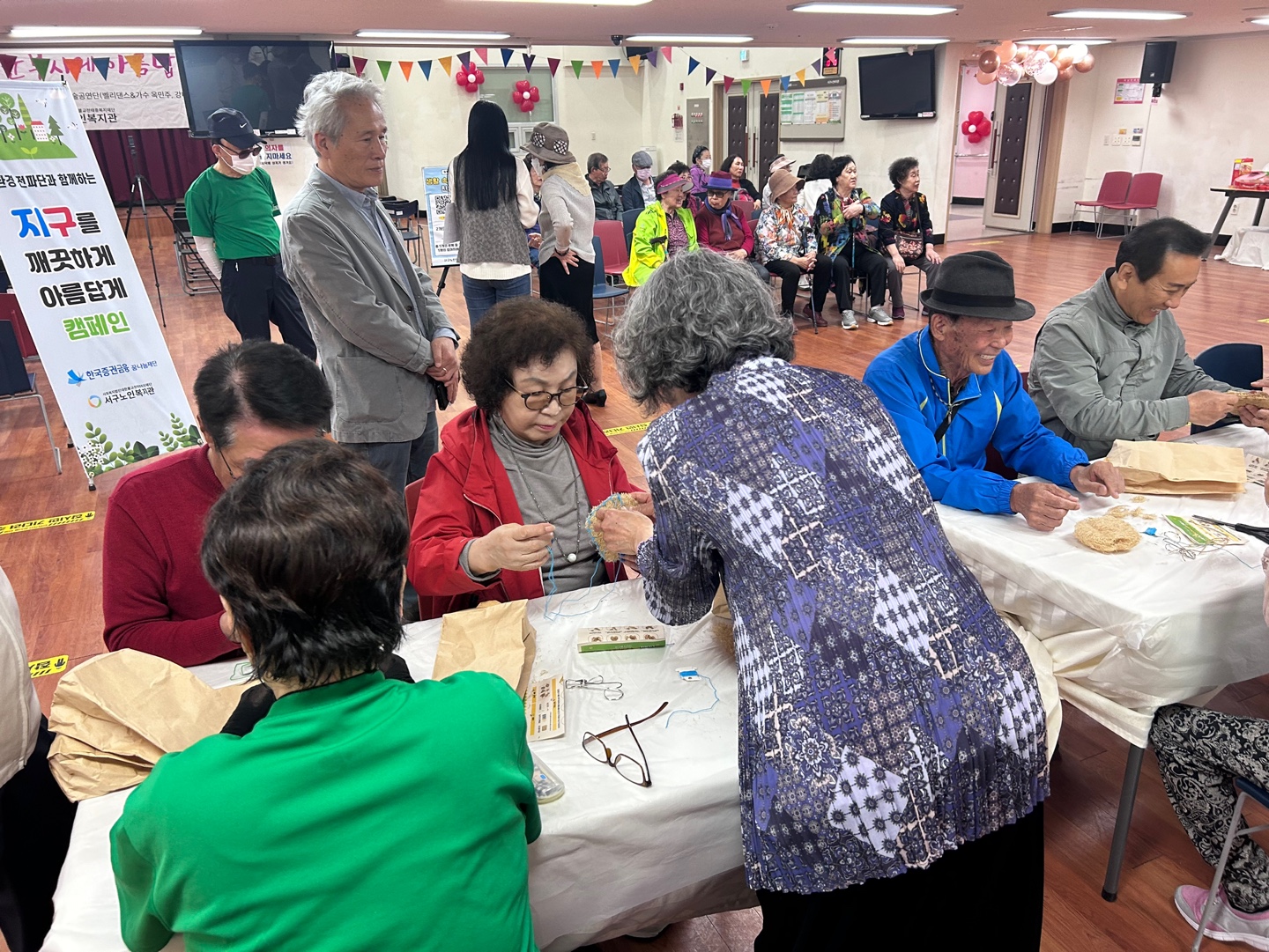 ��ȯ�� ���Ĵܰ� �Բ��ϴ�  �������� �����ϰ� �Ƹ���ԡ� ..