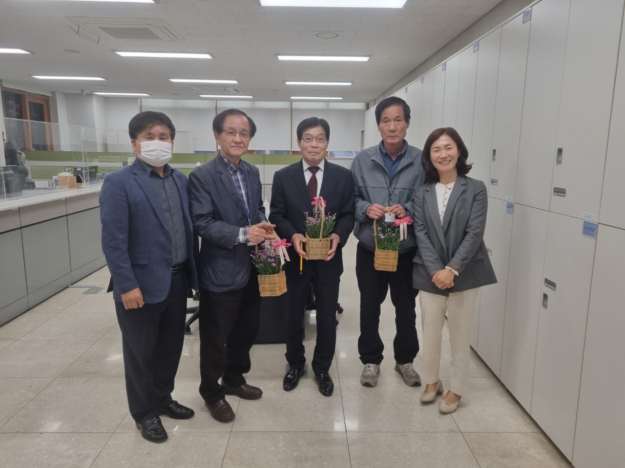 ���λ� ���������� ���ڸ� ��ŵ鲲 ����̳� �ɴٹ� ����..