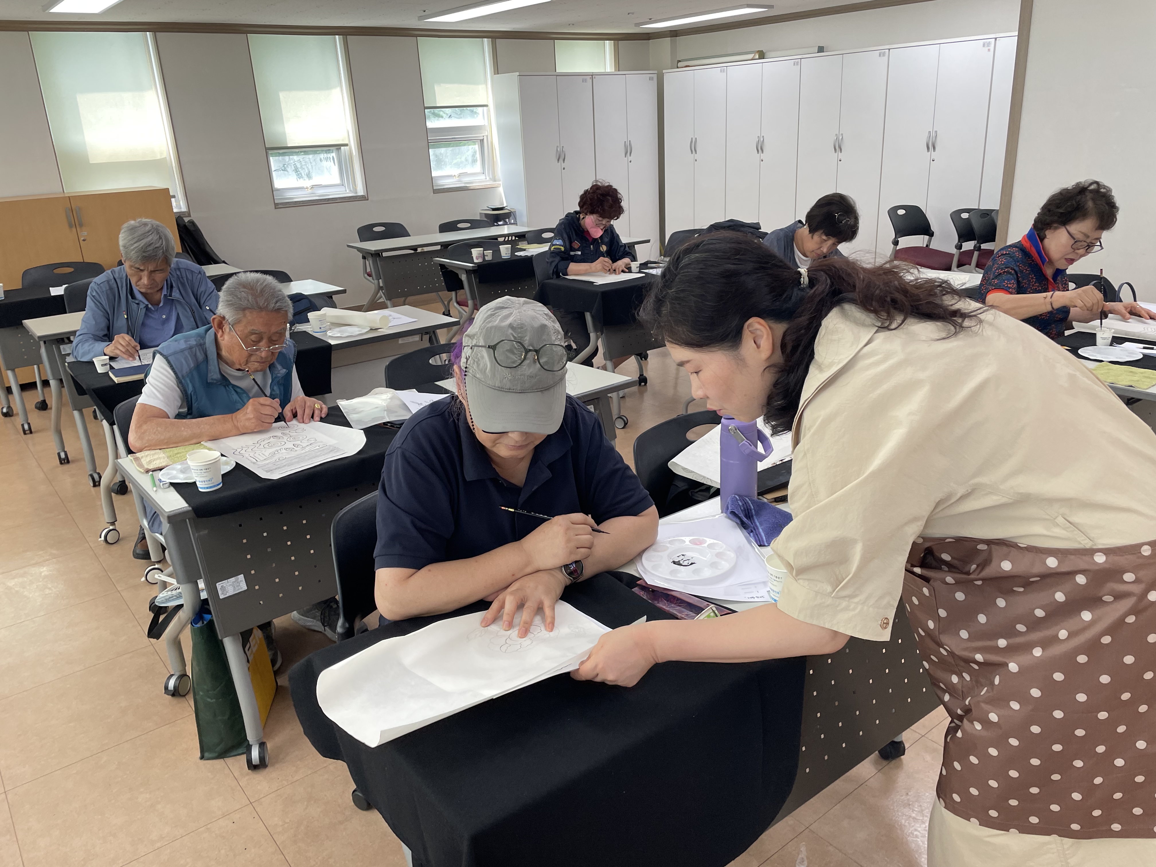 ��ȭ��������������� �˷ϴ޷� ���α׷� ����