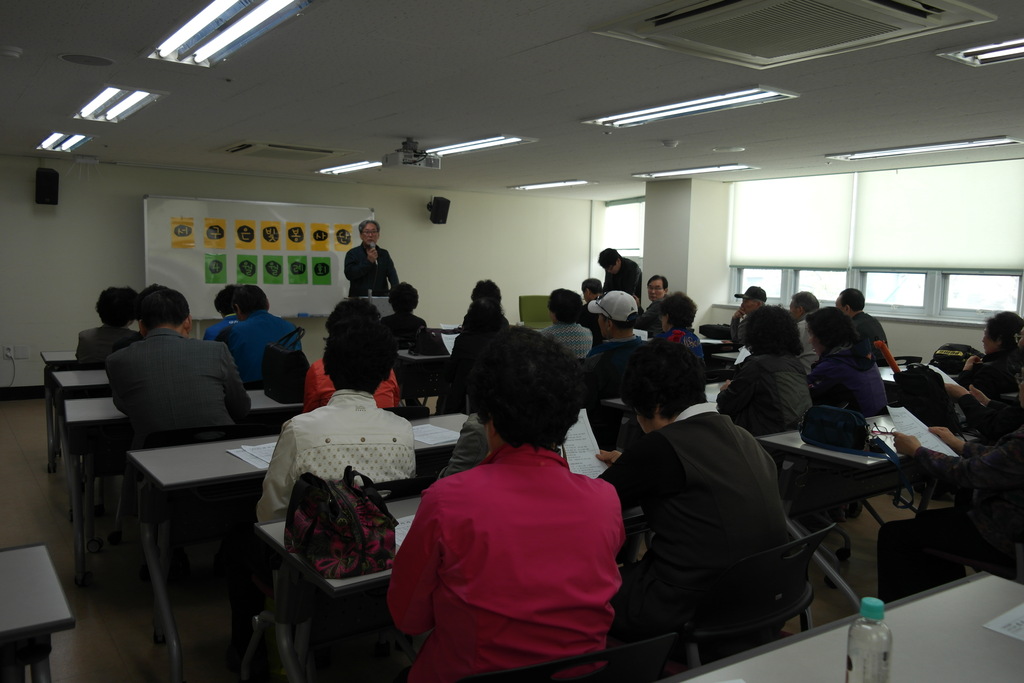 ��������� 4�� �������ȸ �ǽ�