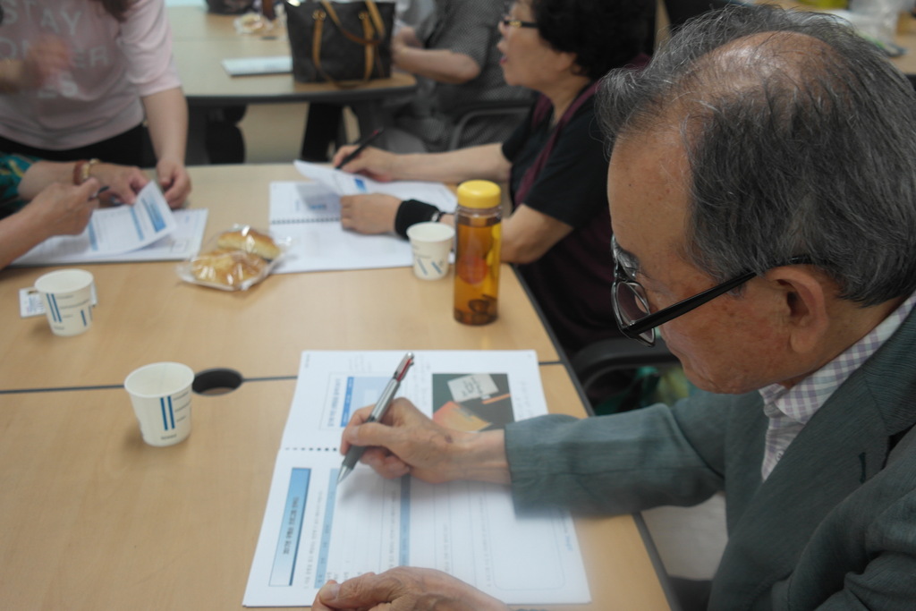 ����� ����