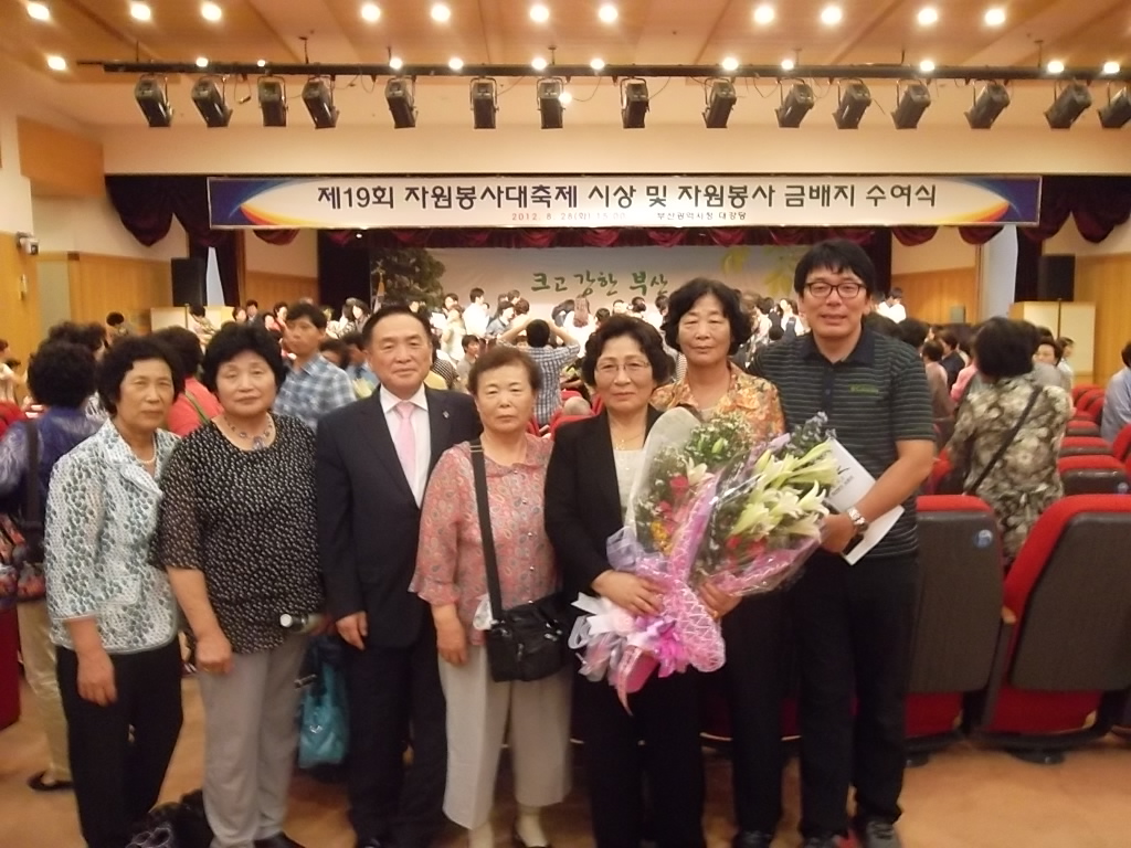 �ڿ����������