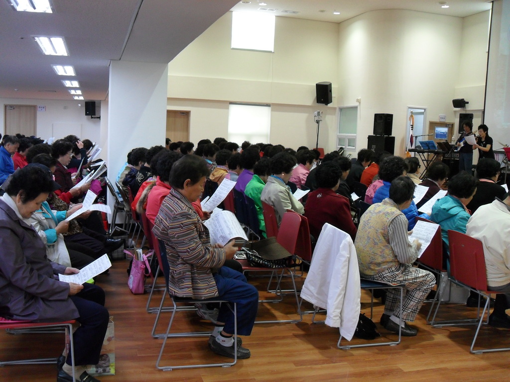 ��ȸ�������α׷�