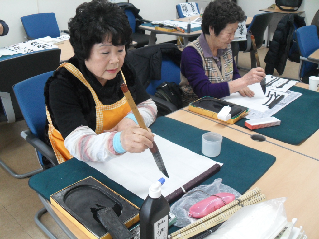 ��������