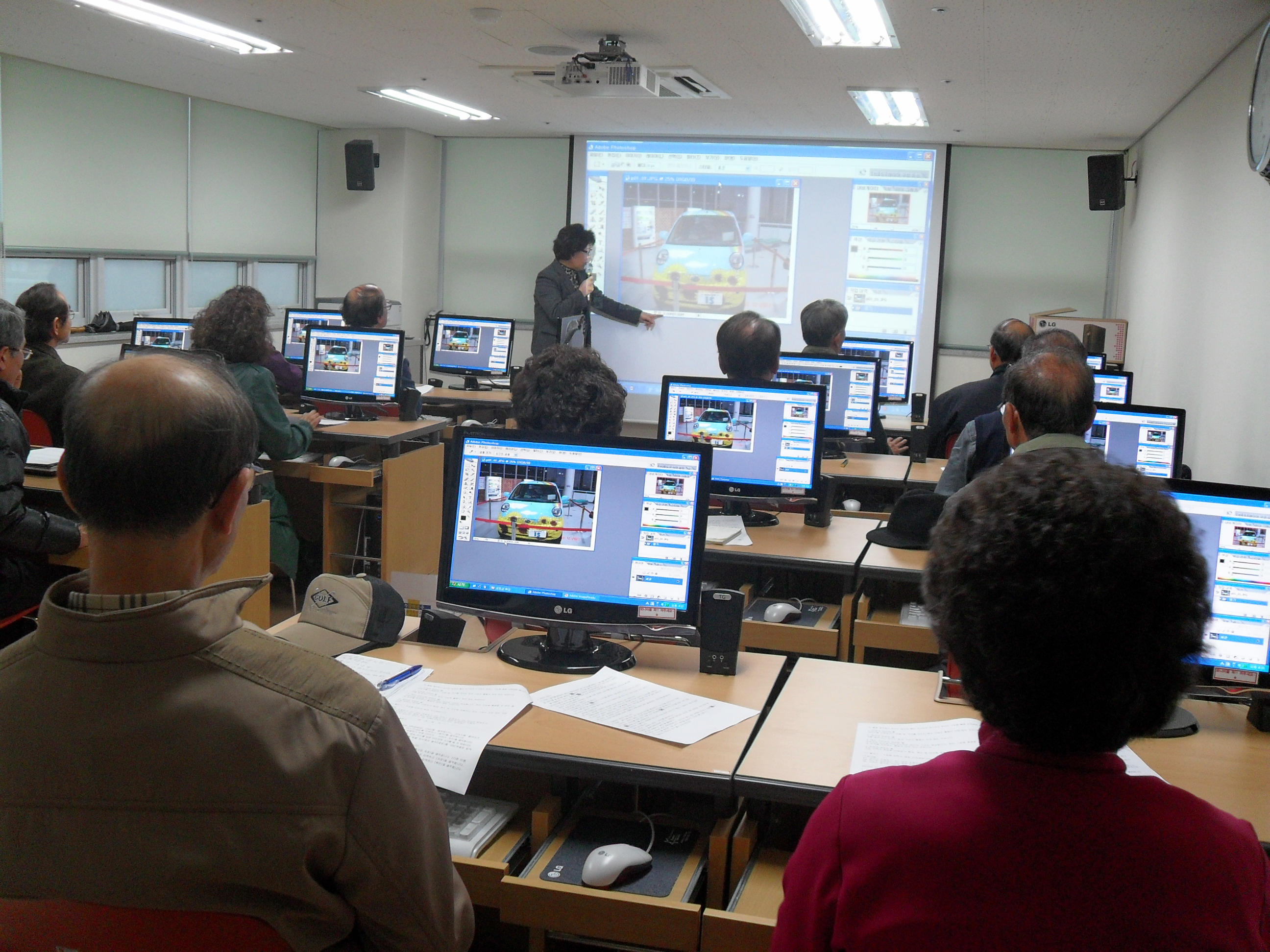 ���伥Ư������