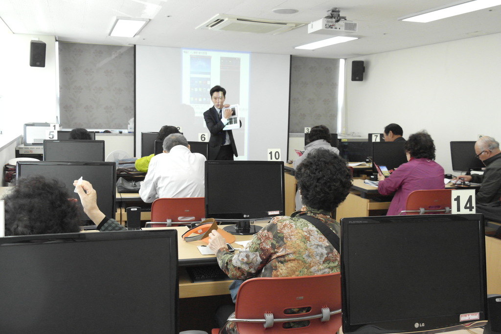 ���ڷ���� �Բ��ϴ� ����Ʈ�� ����